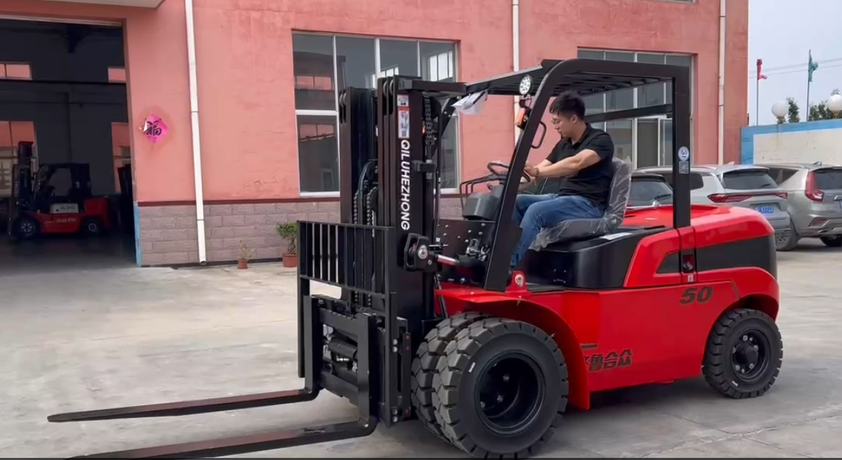 Customized CPC-50 Forklift (double front wheels, 3×7m mast, side shifter)