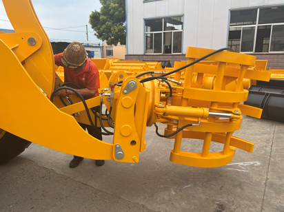 What is a Quick Hitch for Wheel Loaders and the advantage of it