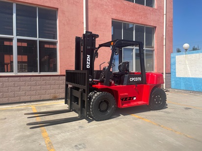 Daliy maintenance for forklift mast